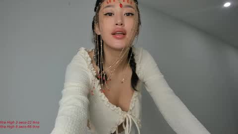 Lia online show from 12/27/24, 04:47