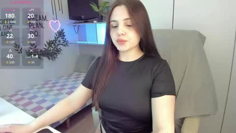 Lia online show from 04/10/26, 01:49