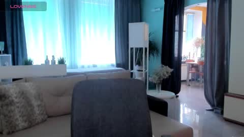 Snapshot of libby_nora chatting on 02/13/25, 10:12 Libby online show from 02/13/25, 10:12