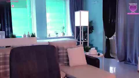 Snapshot of libby_nora chatting on 09/10/25, 10:15 Libby online show from 09/10/25, 10:15