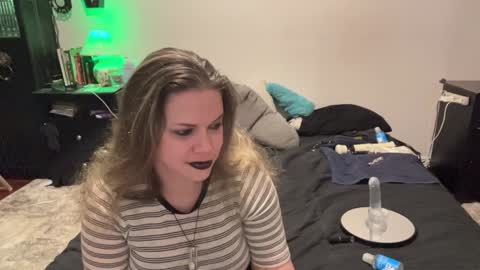 Libby Deetz online show from 12/10/24, 09:55