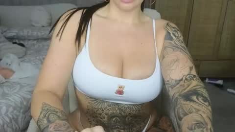 Libby online show from 10/16/25, 04:08