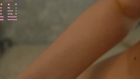 Snapshot of libbyshepard chatting on 10/10/25, 03:49 Elena online show from 10/10/25, 03:49