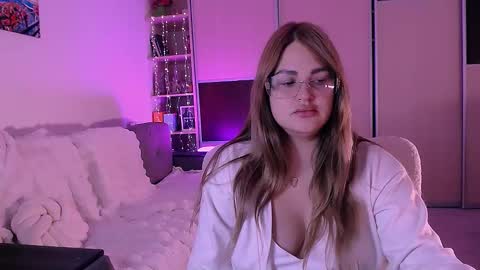 Snapshot of libra_mia chatting on 09/23/25, 04:15 libra_mia online show from 09/23/25, 04:15