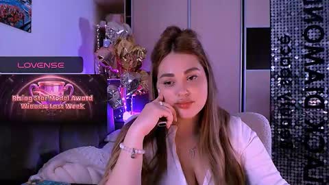 Snapshot of libra_mia chatting on 11/24/25, 04:40 libra_mia online show from 11/24/25, 04:40