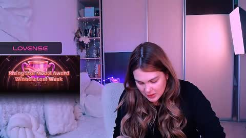 libra_mia online show from 03/25/26, 12:22