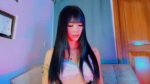 Valentina Hall online show from 01/16/26, 11:36