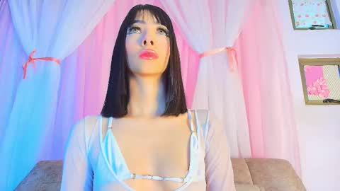 Valentina Hall online show from 03/12/26, 11:38