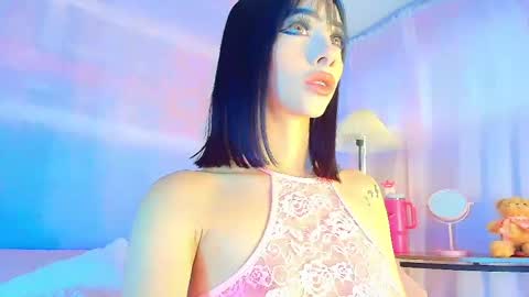 Valentina Hall online show from 05/23/26, 11:36