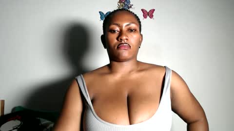 Snapshot of lick_my_pussyyy226651 chatting on 02/06/26, 05:12 caira online show from 02/06/26, 05:12