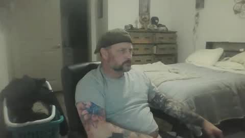 Snapshot of lickitforfunsies chatting on 12/18/25, 05:35 lickitforfunsies online show from 12/18/25, 05:35