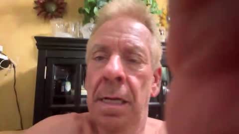 Snapshot of lickmysnowballs chatting on 10/07/25, 08:11 lickmysnowballs online show from 10/07/25, 08:11