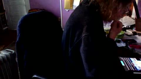 Snapshot of lickyouryoni chatting on 10/05/25, 03:10 LickYourYoni online show from 10/05/25, 03:10