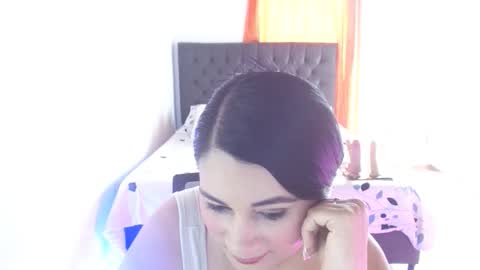Snapshot of licy_klein chatting on 06/09/26, 08:53 Isa online show from 06/09/26, 08:53