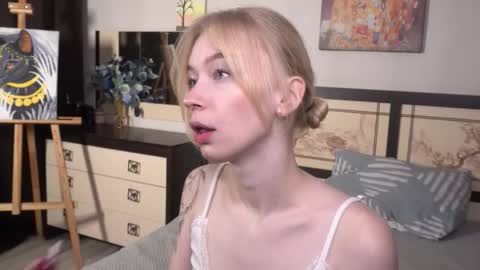 Ann online show from 11/26/25, 07:04