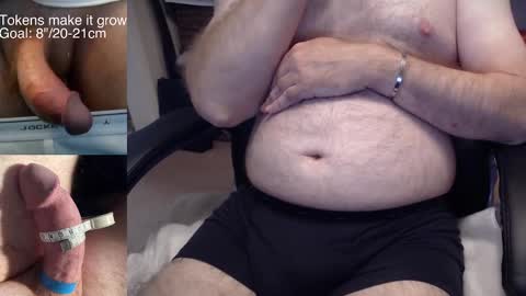 Snapshot of liebestool008 chatting on 10/08/25, 11:41 8curve online show from 10/08/25, 11:41
