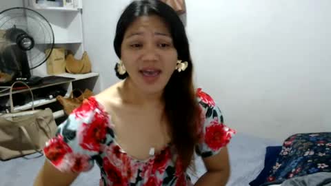 liebewendy2026 online show from 06/12/26, 12:20