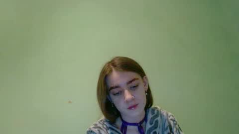 lietta ray  online show from 02/13/25, 08:34