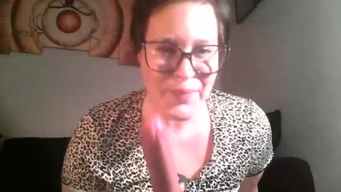 Snapshot of life_as_lindz chatting on 03/22/26, 03:54 life_as_lindz online show from 03/22/26, 03:54