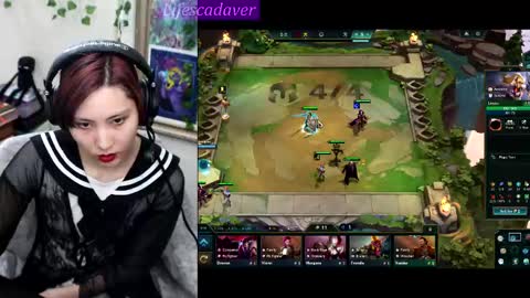 Snapshot of lifes_cadaver chatting on 02/15/25, 08:33 Lifescadaver online show from 02/15/25, 08:33