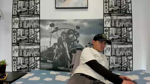 light_haze475096 online show from 10/22/25, 03:34