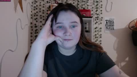 light_lunaa online show from 01/24/25, 09:26
