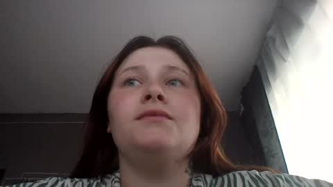 Snapshot of light_lunaa chatting on 06/13/26, 02:15 light_lunaa online show from 06/13/26, 02:15