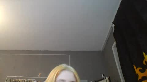 Snapshot of light_lunaa chatting on 06/26/26, 04:22 light_lunaa online show from 06/26/26, 04:22