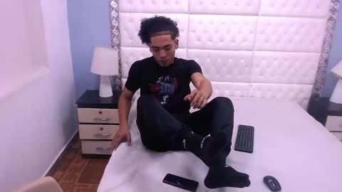 Lihan online show from 02/03/25, 03:53