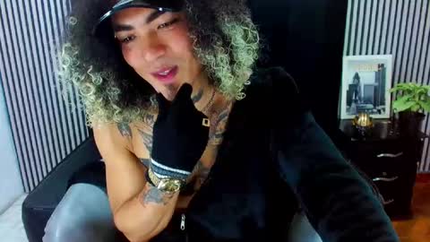 Lihan online show from 09/27/25, 01:49