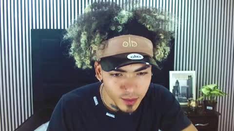 Lihan online show from 09/30/25, 05:40