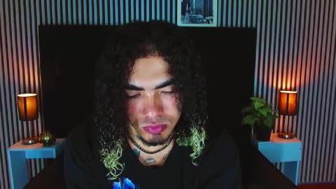 Lihan online show from 10/24/25, 01:07