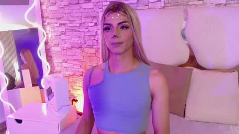 LIHIAN online show from 09/20/25, 03:18