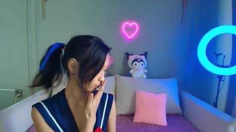 Lihn Pham online show from 12/03/25, 03:25