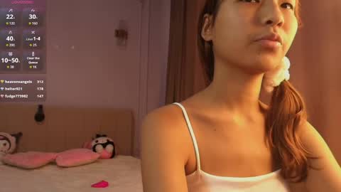 Lihn Pham online show from 04/15/26, 07:48