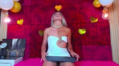 liiacollins online show from 11/19/25, 02:50