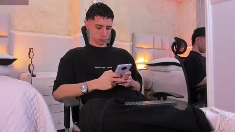 Snapshot of liiamhudson_ chatting on 03/07/25, 04:24 L I I A M online show from 03/07/25, 04:24