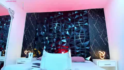 Snapshot of liiamhudson_ chatting on 09/17/25, 05:47 L I I A M online show from 09/17/25, 05:47