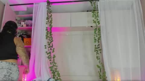         online show from 11/17/25, 11:49