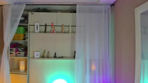         online show from 01/07/26, 11:45