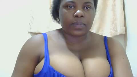 Snapshot of liilcutiee chatting on 05/17/26, 10:50 Lily online show from 05/17/26, 10:50