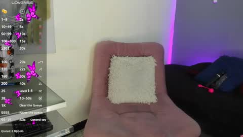 Lily Moore online show from 12/19/24, 10:34