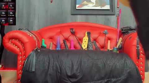 Snapshot of liittledollyx chatting on 06/10/26, 11:53 Nini - online show from 06/10/26, 11:53