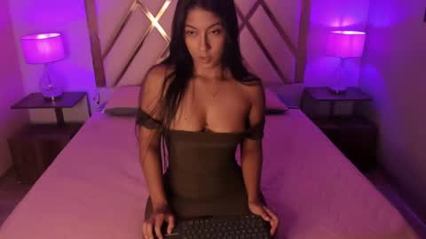 LiizJones online show from 05/16/26, 06:17