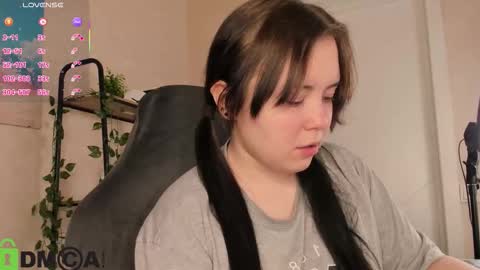 Lika Davis online show from 01/14/26, 04:34