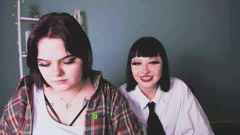 lika_pop online show from 12/01/25, 07:41