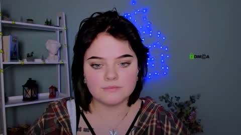 lika_pop online show from 01/11/26, 07:41