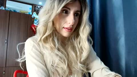 Snapshot of like_firebird chatting on 03/10/25, 03:56 Mia Onlyfans link - online show from 03/10/25, 03:56