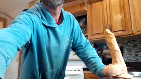 St pierre online show from 11/25/25, 02:39