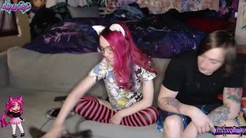 Snapshot of likemyashe chatting on 12/01/24, 10:21 LikeMyAshe online show from 12/01/24, 10:21